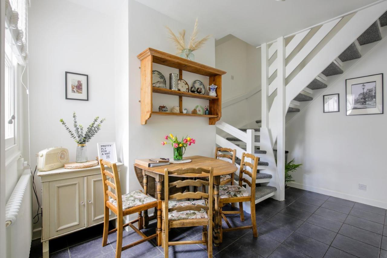 Chester Stays - Lovely 2 Bedroom House In The Heart Of Chester Exterior foto